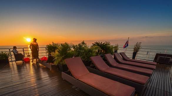 CroisiEurope, RV Indochine, Sun Deck - ©Live Studio.jpg